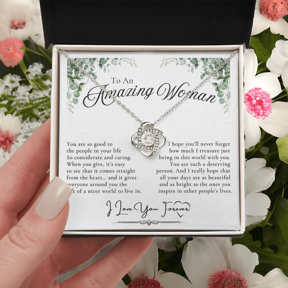 AMAZING WOMAN NECKLACE | DAUGHTER GIFT | FRIEND GIFT