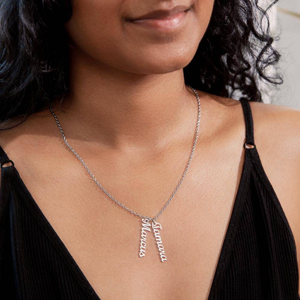 ON MY HEART VERTICAL NAME NECKLACE | MOTHER GIFT | CUSTOMIZABLE GIFT